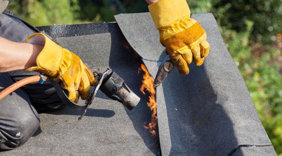 Professional residential roofers in Urbana, IN